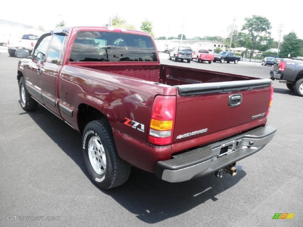 2002 Silverado 1500 LS Extended Cab 4x4 - Dark Carmine Red Metallic / Graphite Gray photo #17