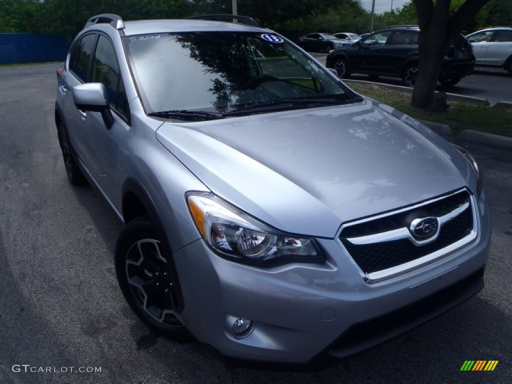 2013 XV Crosstrek 2.0 Limited - Ice Silver Metallic / Black photo #1