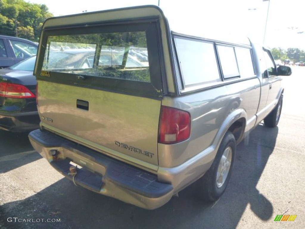 2003 Sonoma SLS Extended Cab 4x4 - Pewter Metallic / Graphite photo #2