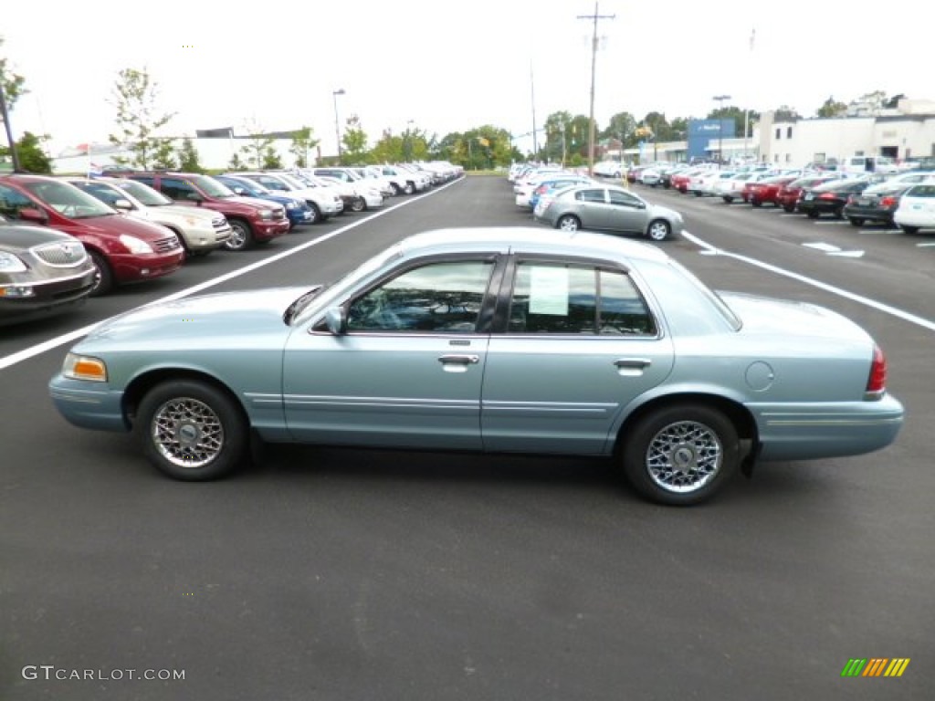 2000 Crown Victoria LX Sedan - Light Blue Metallic / Dark Denim Blue photo #4