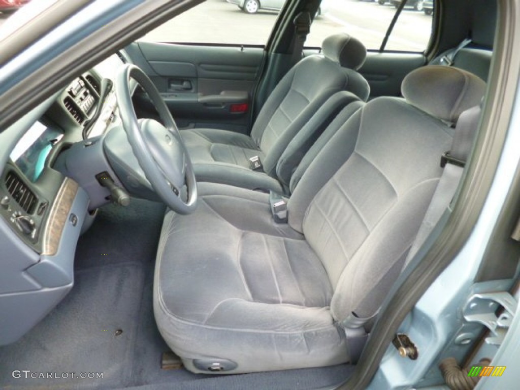 2000 Crown Victoria LX Sedan - Light Blue Metallic / Dark Denim Blue photo #15