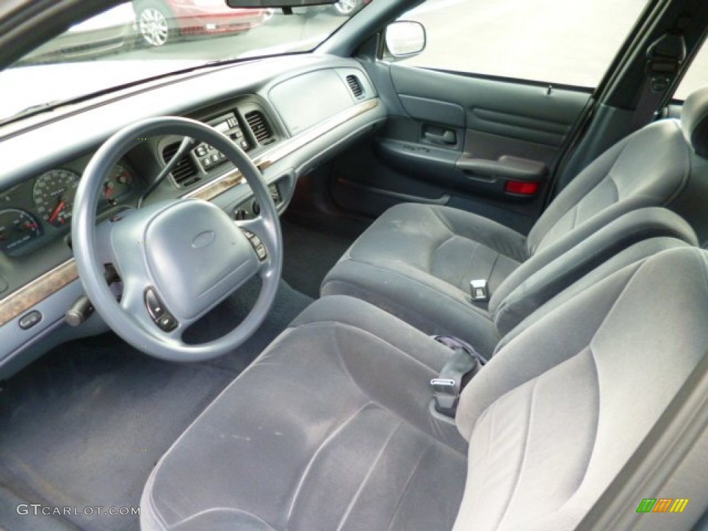 2000 Crown Victoria LX Sedan - Light Blue Metallic / Dark Denim Blue photo #16