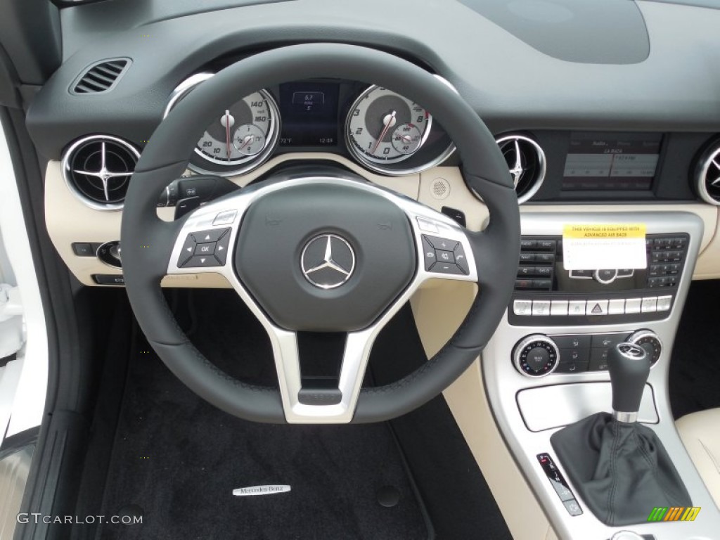 2014 Mercedes-Benz SLK 250 Roadster Sahara Beige Steering Wheel Photo #83972013