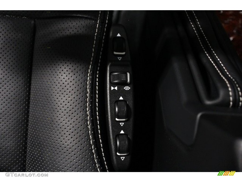 2011 Mercedes-Benz G 55 AMG Controls Photo #83973270
