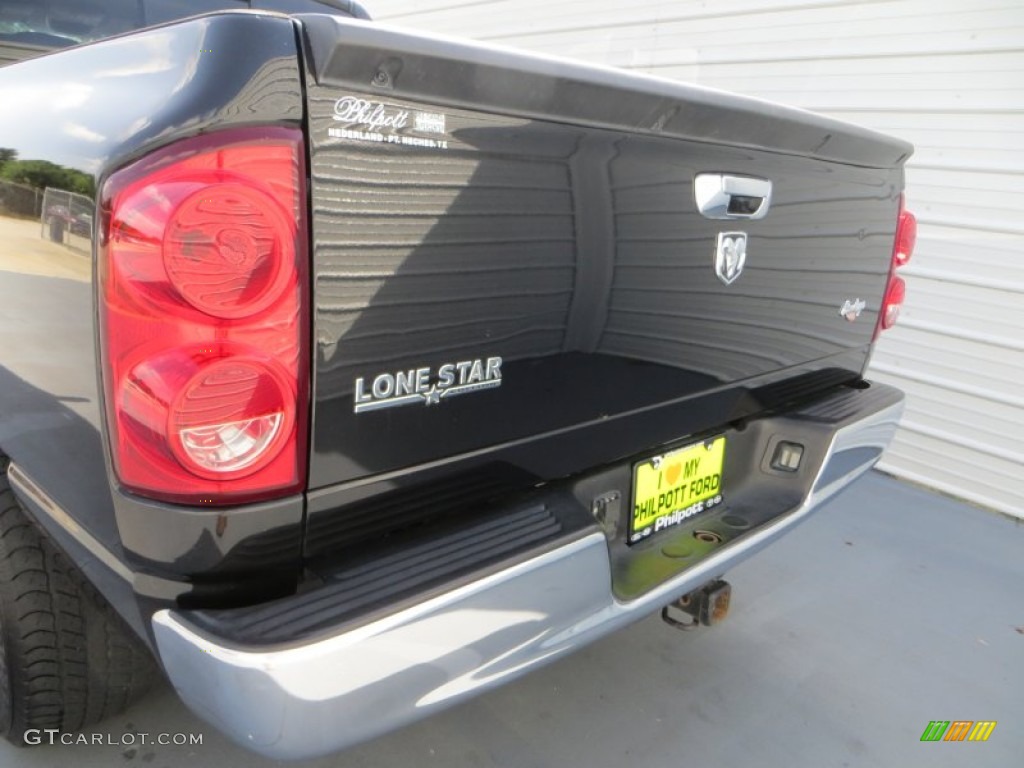 2007 Ram 1500 SLT Quad Cab - Black / Medium Slate Gray photo #23