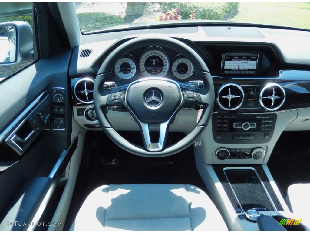2014 Mercedes-Benz GLK 350 Ash/Black Dashboard Photo #83973972