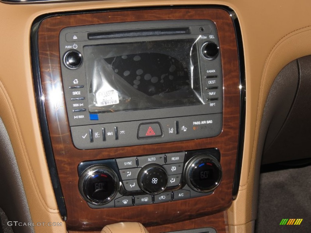 2014 Buick Enclave Premium Controls Photo #83974911