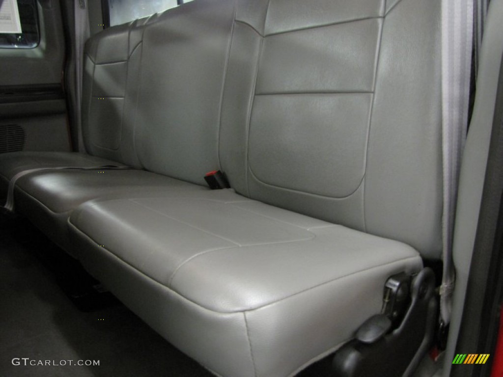 2006 F350 Super Duty XLT SuperCab 4x4 - Red Clearcoat / Medium Flint photo #8