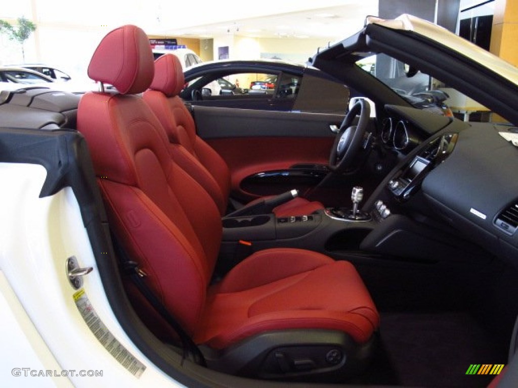 2014 Audi R8 Spyder V10 Front Seat Photo #83983845