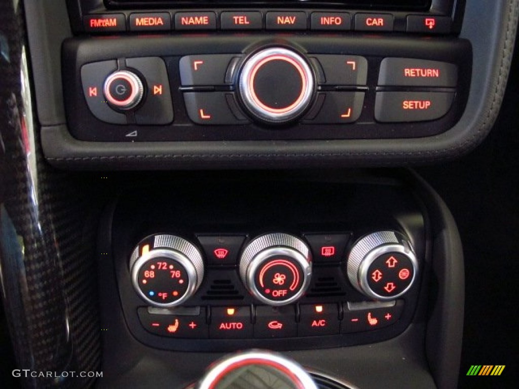2014 Audi R8 Coupe V10 Controls Photo #83984505