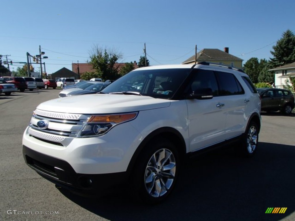 2014 Explorer XLT 4WD - White Platinum / Charcoal Black photo #1