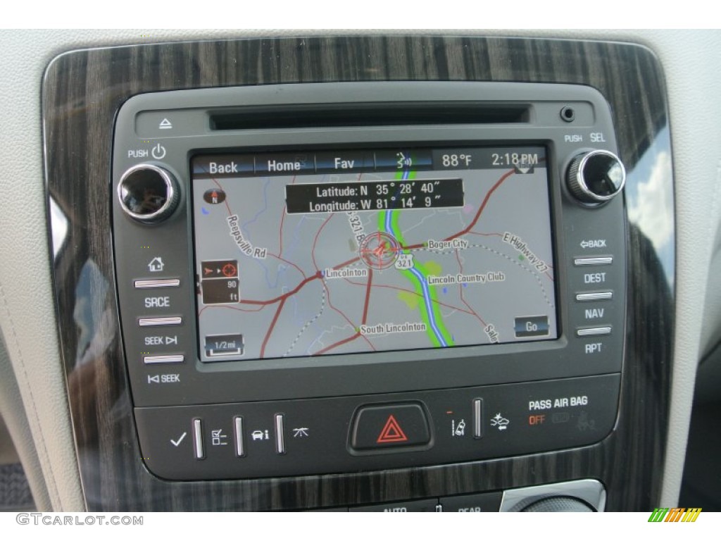 2014 Chevrolet Traverse LTZ Navigation Photos