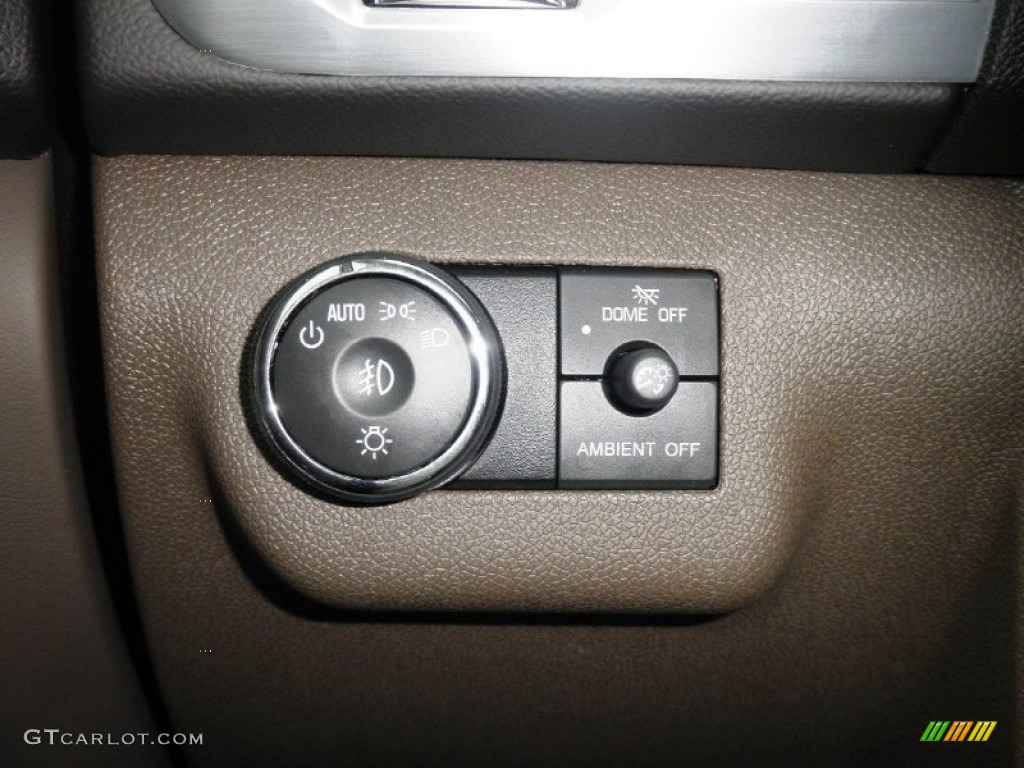 2014 GMC Acadia SLT Controls Photo #83993346