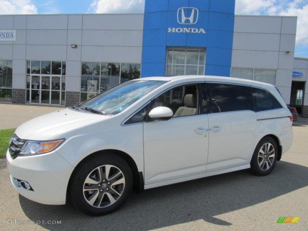 White Diamond Pearl Honda Odyssey