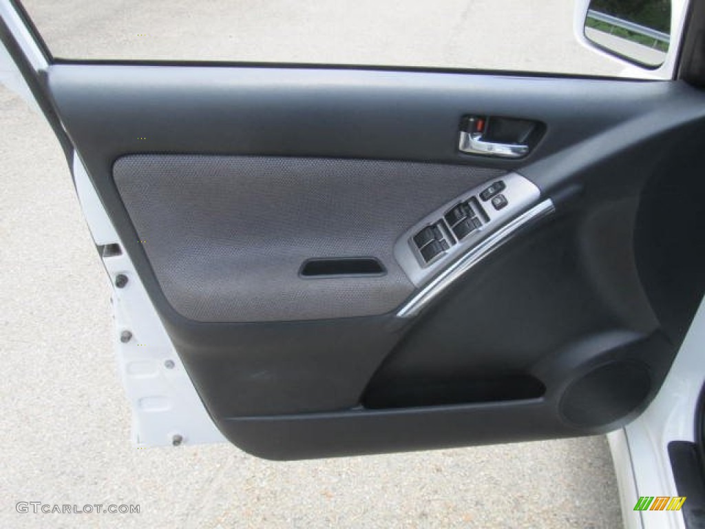 2004 Toyota Matrix XR AWD Stone Gray Door Panel Photo #83998035