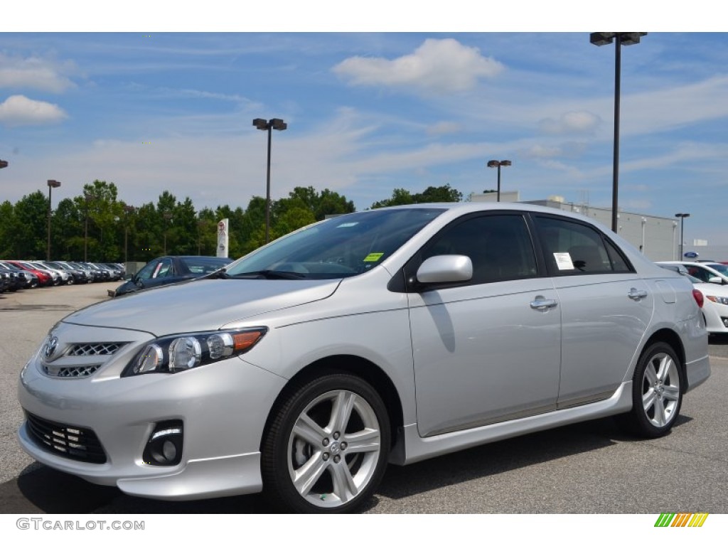 Toyota Corolla Sport 2013 Silver: Kajian Mendalam Seputar Mobil Hatchback yang Ikonik