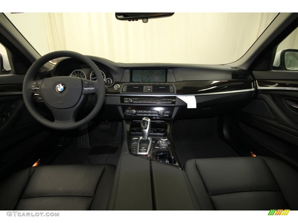 2013 BMW 5 Series 535i Sedan Black Dashboard Photo #84003312