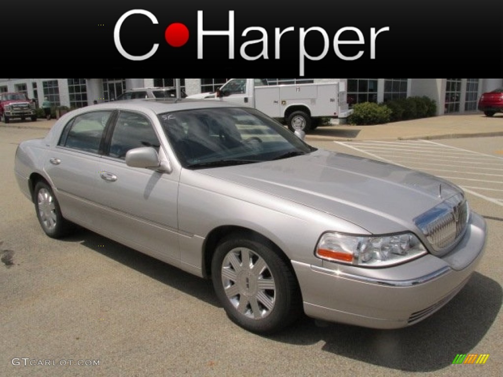 Silver Birch Metallic Lincoln Town Car