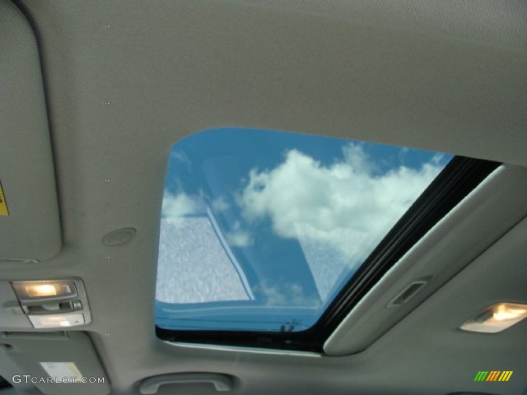 2012 Elantra Limited - Silver / Black photo #8