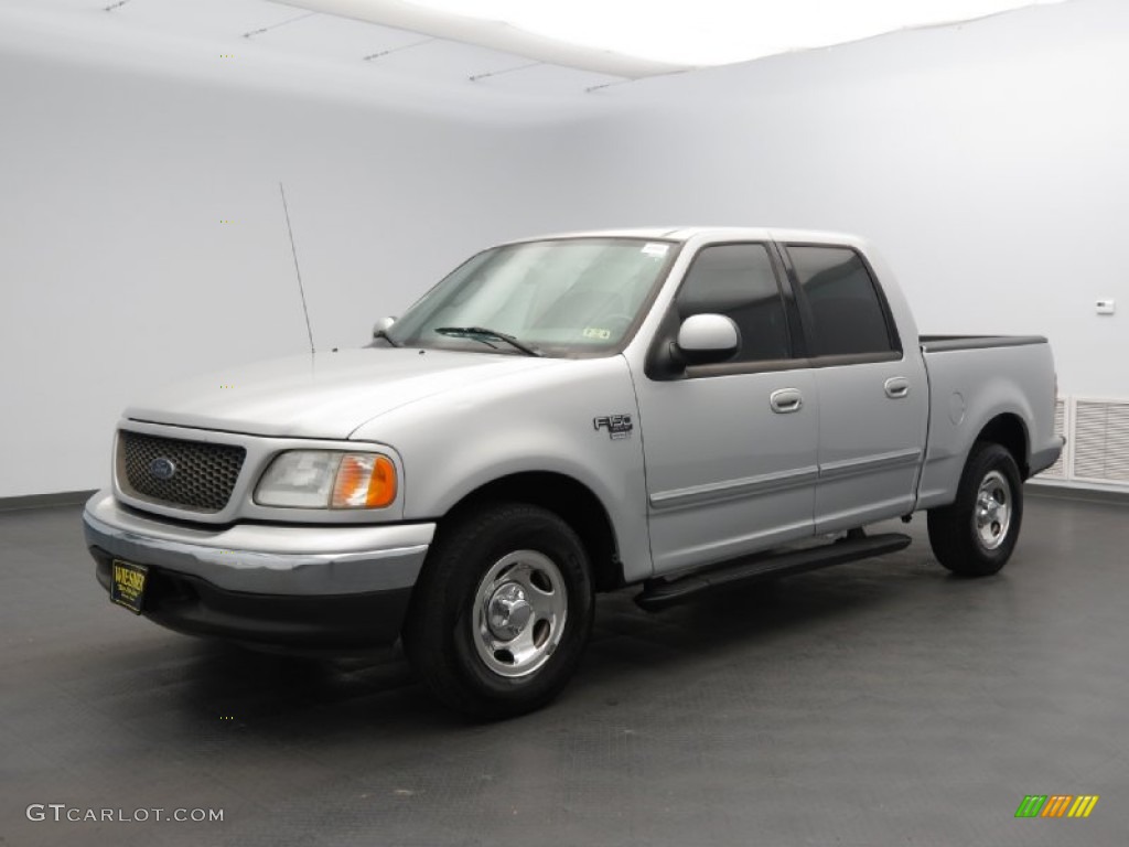 2003 F150 XLT SuperCrew - Silver Metallic / Medium Graphite Grey photo #4