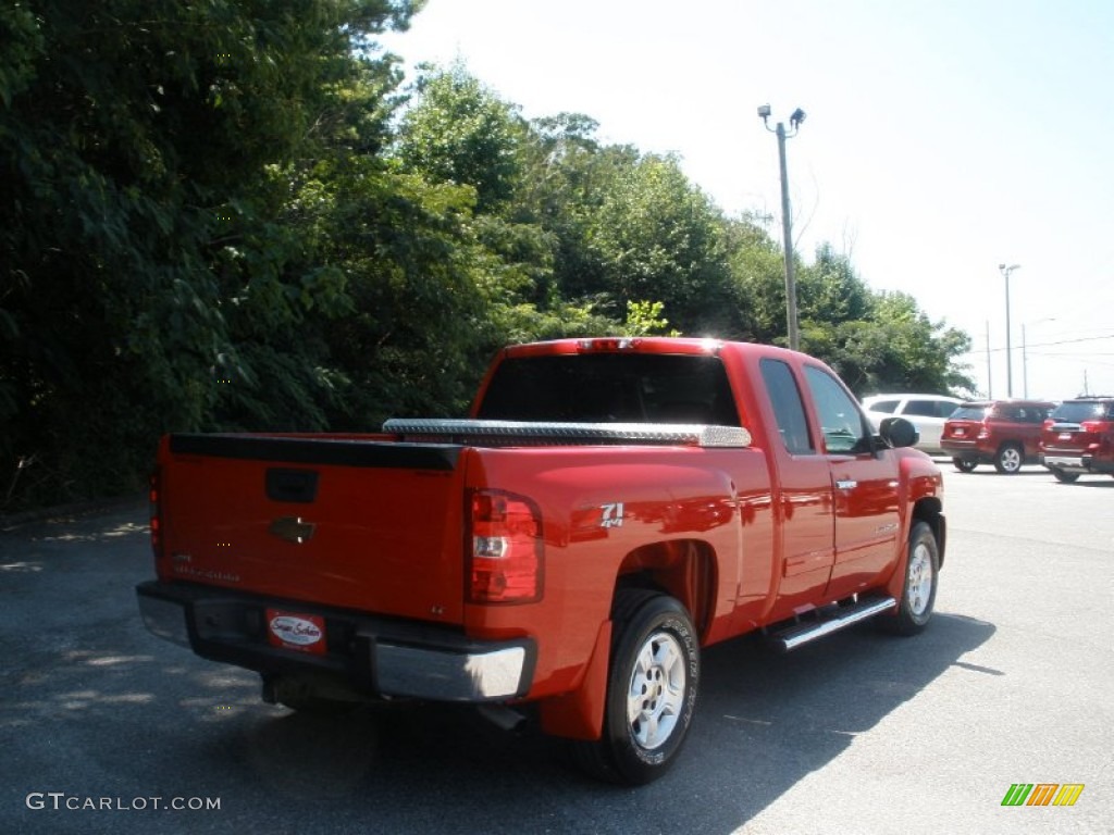 2009 Silverado 1500 LT Extended Cab 4x4 - Victory Red / Ebony photo #3