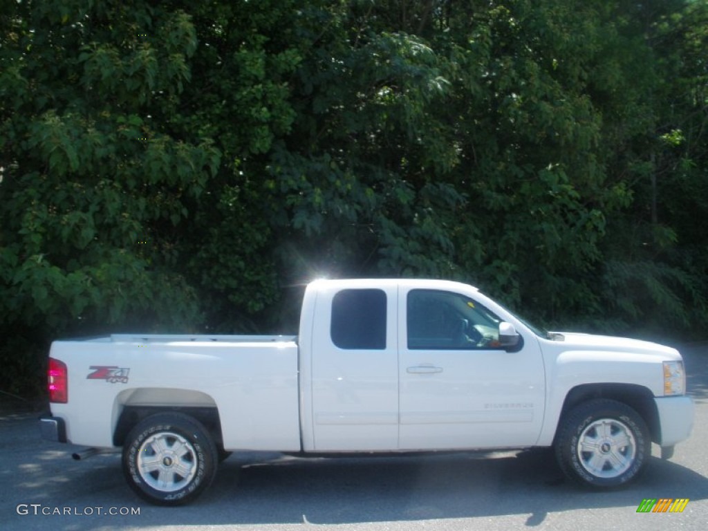 2011 Silverado 1500 LTZ Extended Cab 4x4 - Summit White / Light Titanium/Dark Titanium photo #2