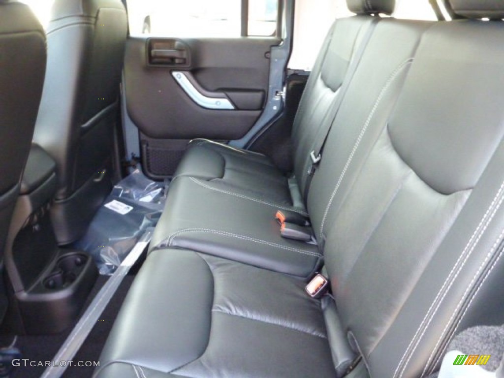 2014 Wrangler Unlimited Sahara 4x4 - Anvil / Black photo #11