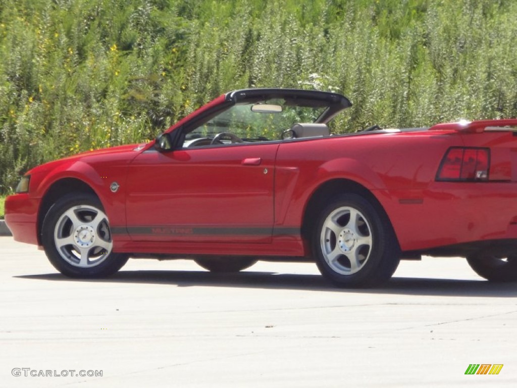 2004 Mustang V6 Convertible - Torch Red / Medium Parchment photo #29