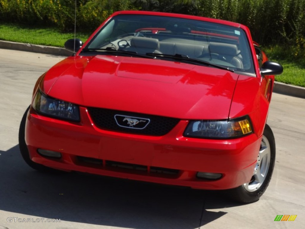 2004 Mustang V6 Convertible - Torch Red / Medium Parchment photo #37