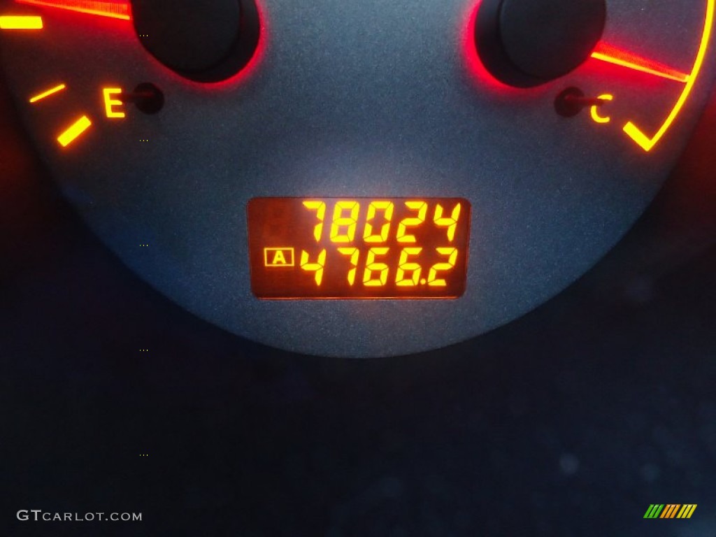 2004 Maxima 3.5 SL - Red Opulence / Black photo #12