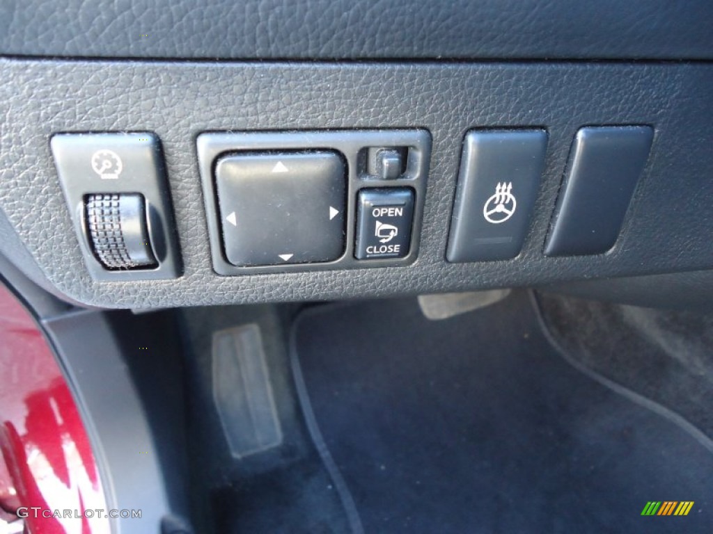 2004 Maxima 3.5 SL - Red Opulence / Black photo #20