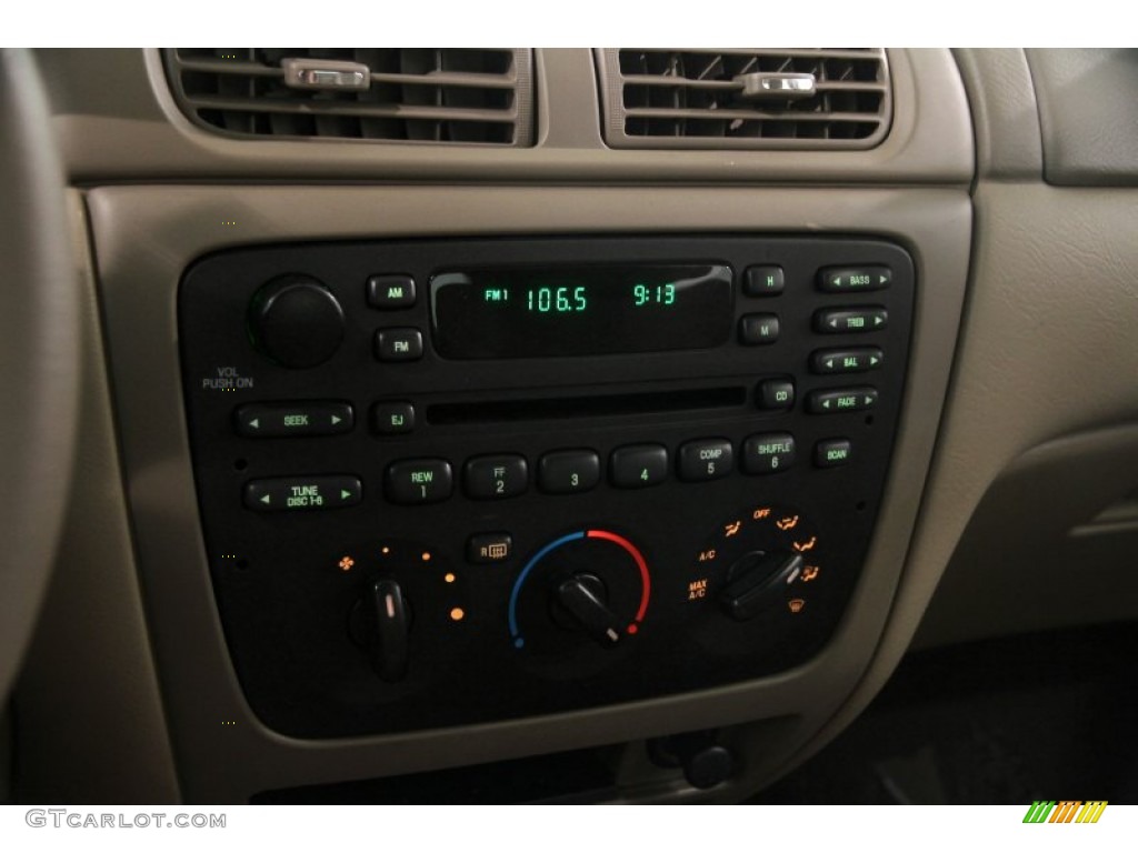 2003 Taurus SES - Arizona Beige Metallic / Medium Parchment photo #8