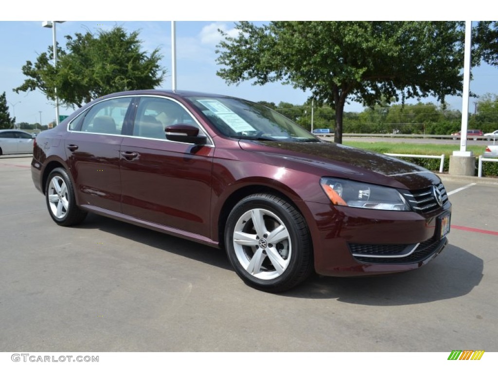 Opera Red Metallic 2013 Volkswagen Passat 2.5L SE Exterior Photo #84018651