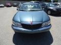 2001 Pearl Blue Metallic Lincoln Continental   photo #3