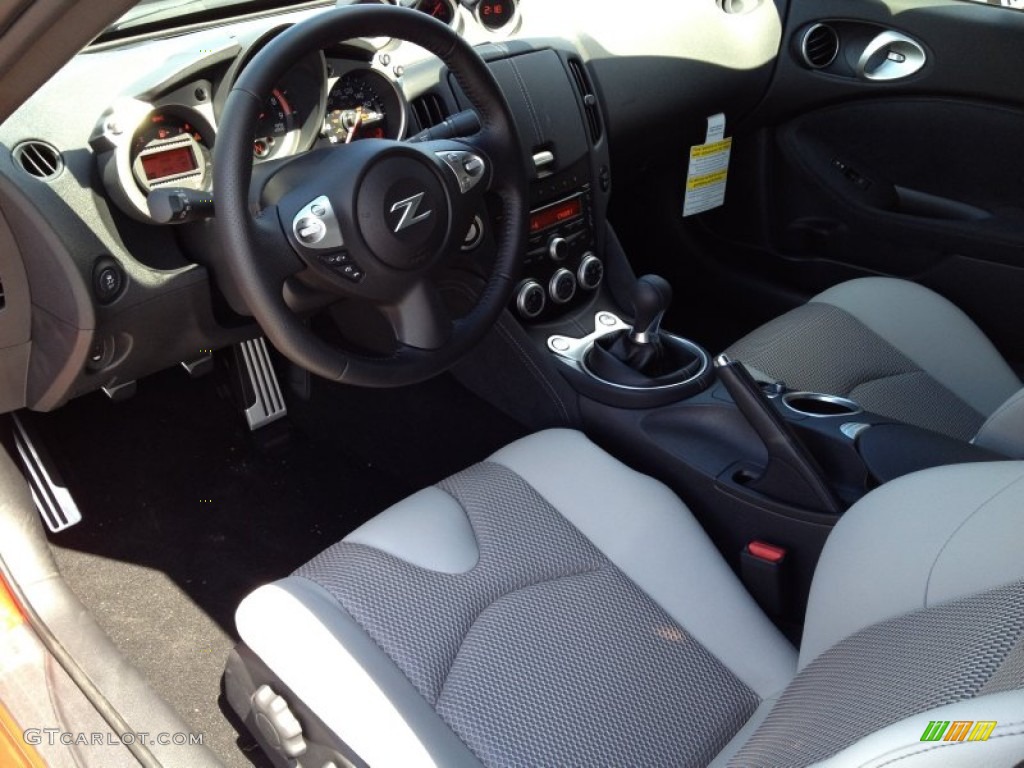 2013 Nissan 370Z Touring Roadster Interior Color Photos