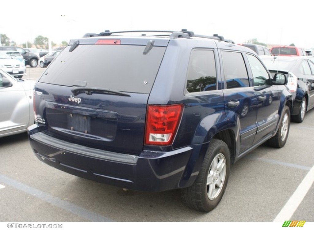 2006 Grand Cherokee Laredo 4x4 - Midnight Blue Pearl / Medium Slate Gray photo #2