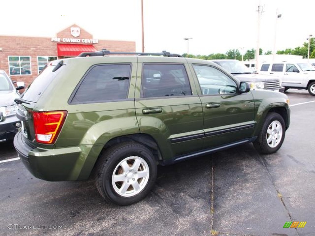 2008 Grand Cherokee Laredo 4x4 - Olive Green Metallic / Dark Slate Gray photo #3