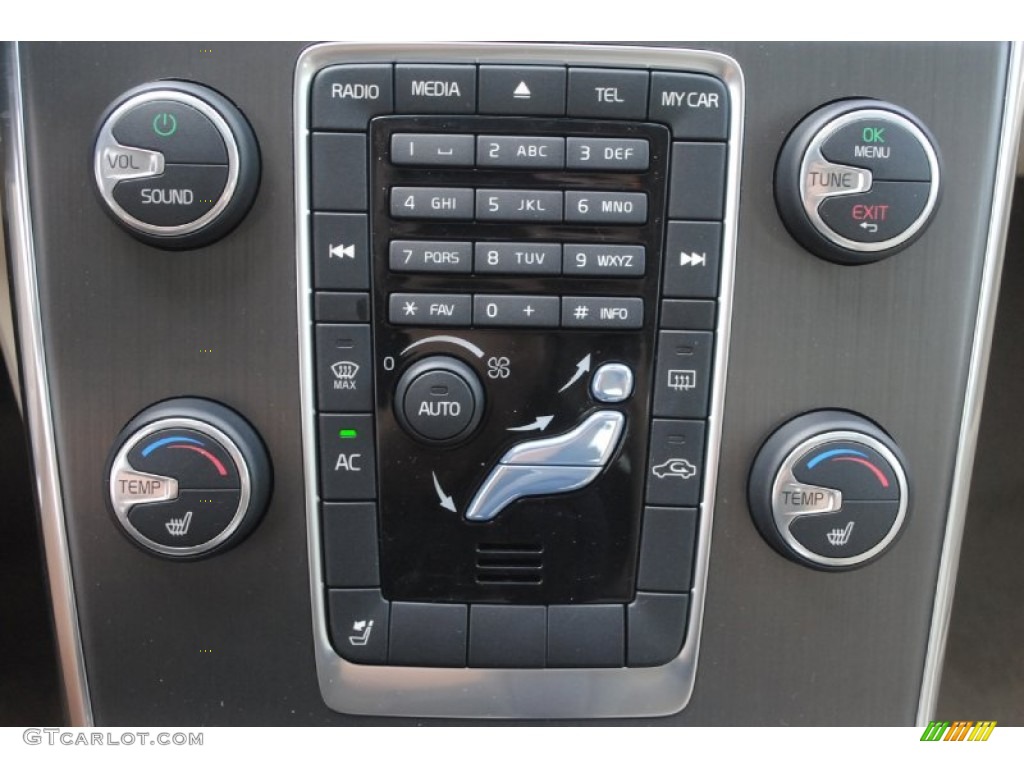 2014 Volvo S60 T5 Controls Photo #84028188