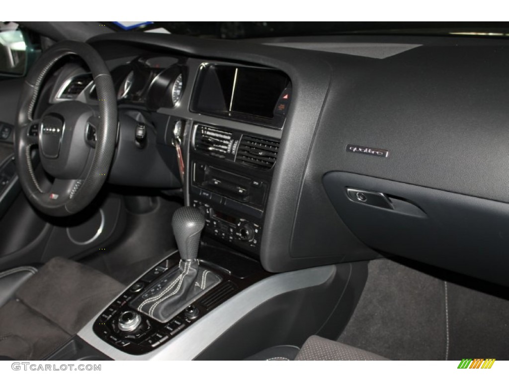 2010 Audi A5 2.0T quattro Coupe Black Dashboard Photo #84031398