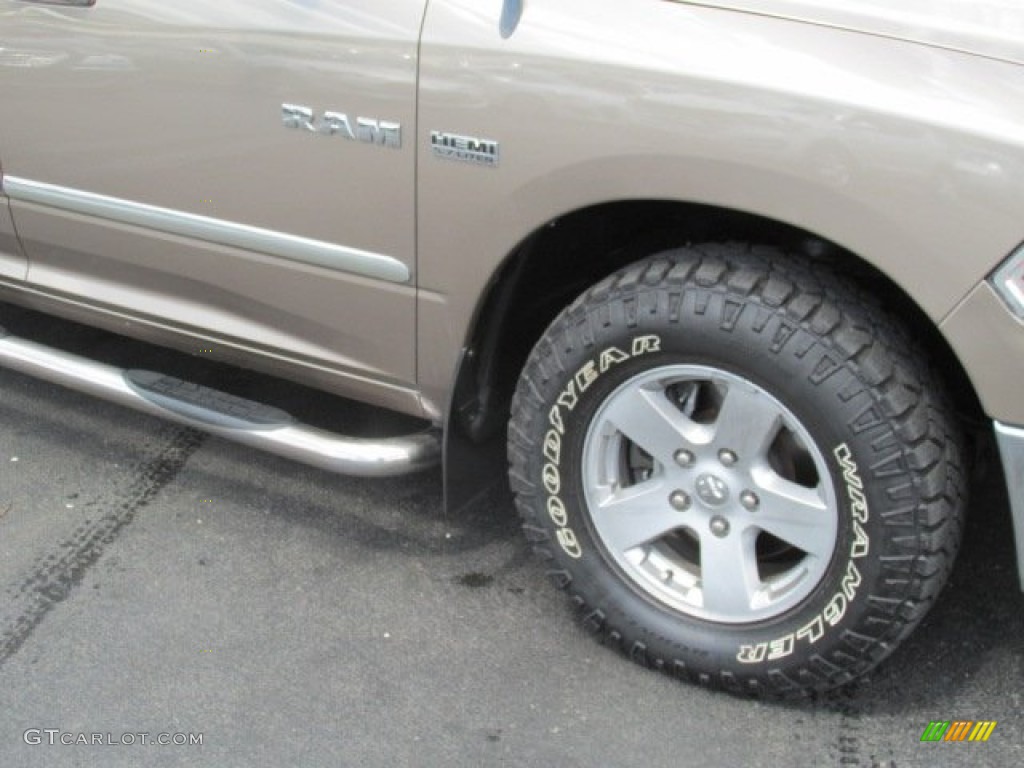 2010 Ram 1500 SLT Quad Cab 4x4 - Austin Tan Pearl / Light Pebble Beige/Bark Brown photo #3