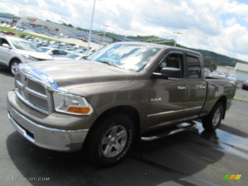 2010 Ram 1500 SLT Quad Cab 4x4 - Austin Tan Pearl / Light Pebble Beige/Bark Brown photo #6