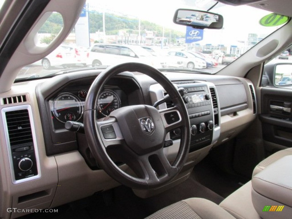 2010 Ram 1500 SLT Quad Cab 4x4 - Austin Tan Pearl / Light Pebble Beige/Bark Brown photo #13
