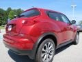 Cayenne Red - Juke S Photo No. 5