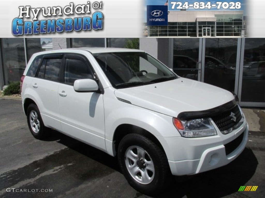 2010 Grand Vitara Premium 4x4 - White Water Pearl / Beige photo #1