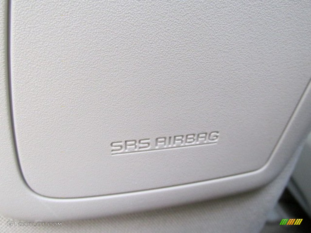2010 Grand Vitara Premium 4x4 - White Water Pearl / Beige photo #13