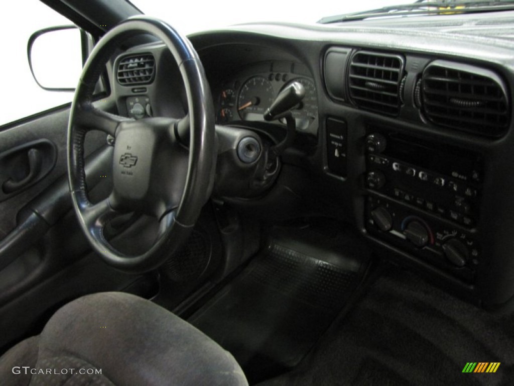2002 S10 LS Extended Cab - Forest Green Metallic / Graphite photo #8