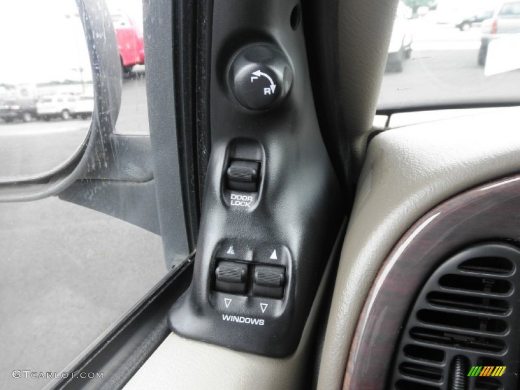 2003 Ram Van 1500 Passenger Conversion - Bright White / Sandstone photo #14