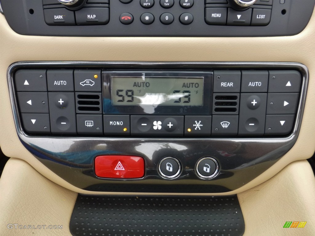 2013 Maserati GranTurismo Convertible GranCabrio Controls Photos