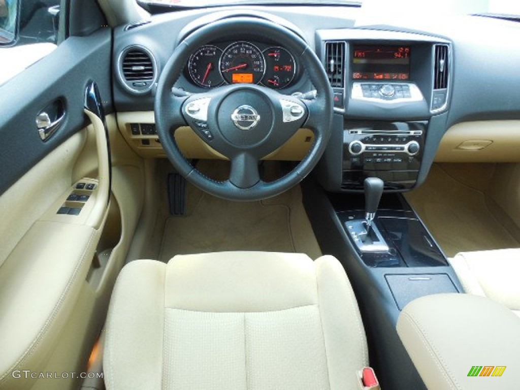 2010 Maxima 3.5 S - Tuscan Sun Red / Caffe Latte photo #6