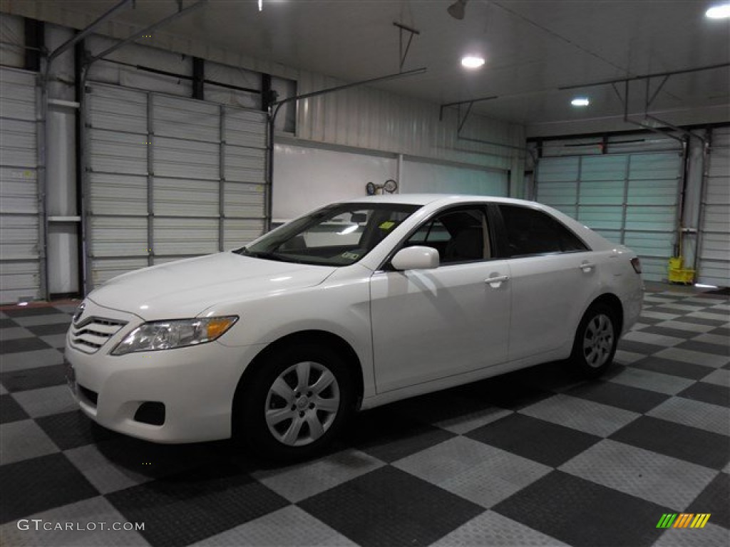 2011 Camry  - Super White / Bisque photo #4